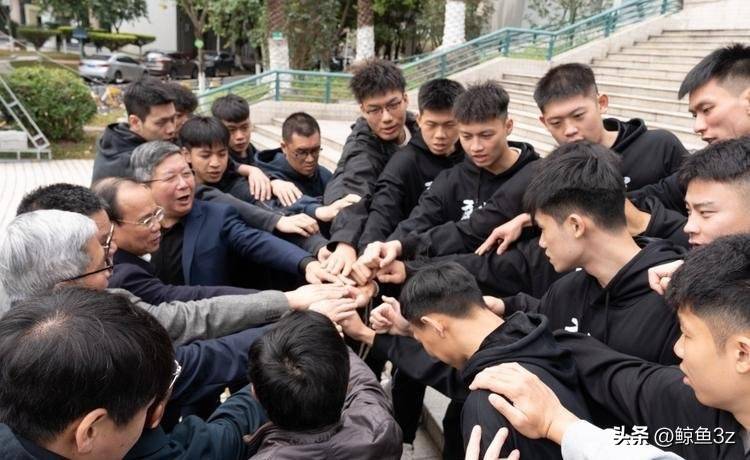 中东球队与东亚球队展开激烈对抗 中东球队与东亚球队展开激烈对抗