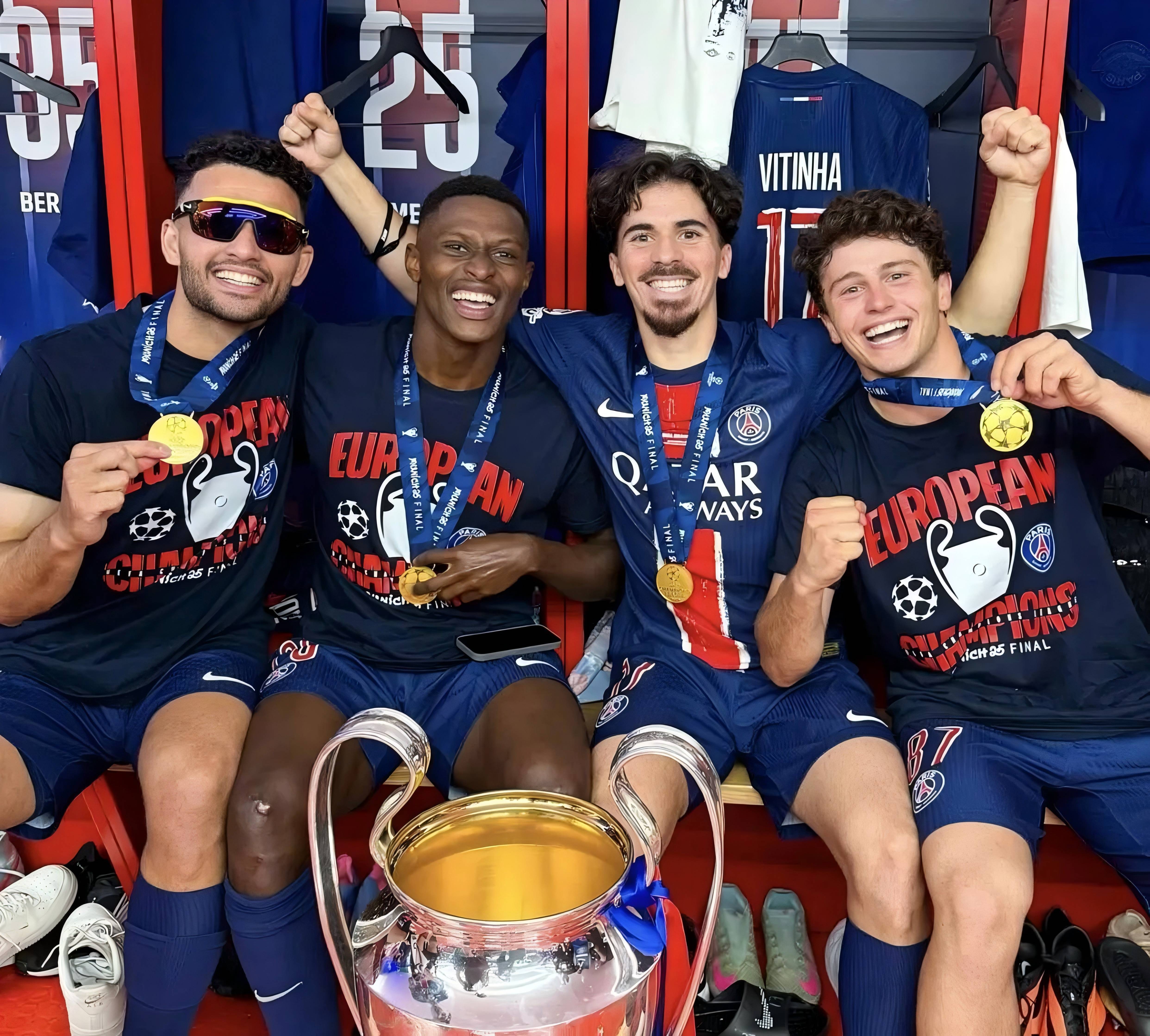 关于快讯：拜仁慕尼黑抵达美国备战世俱杯的信息