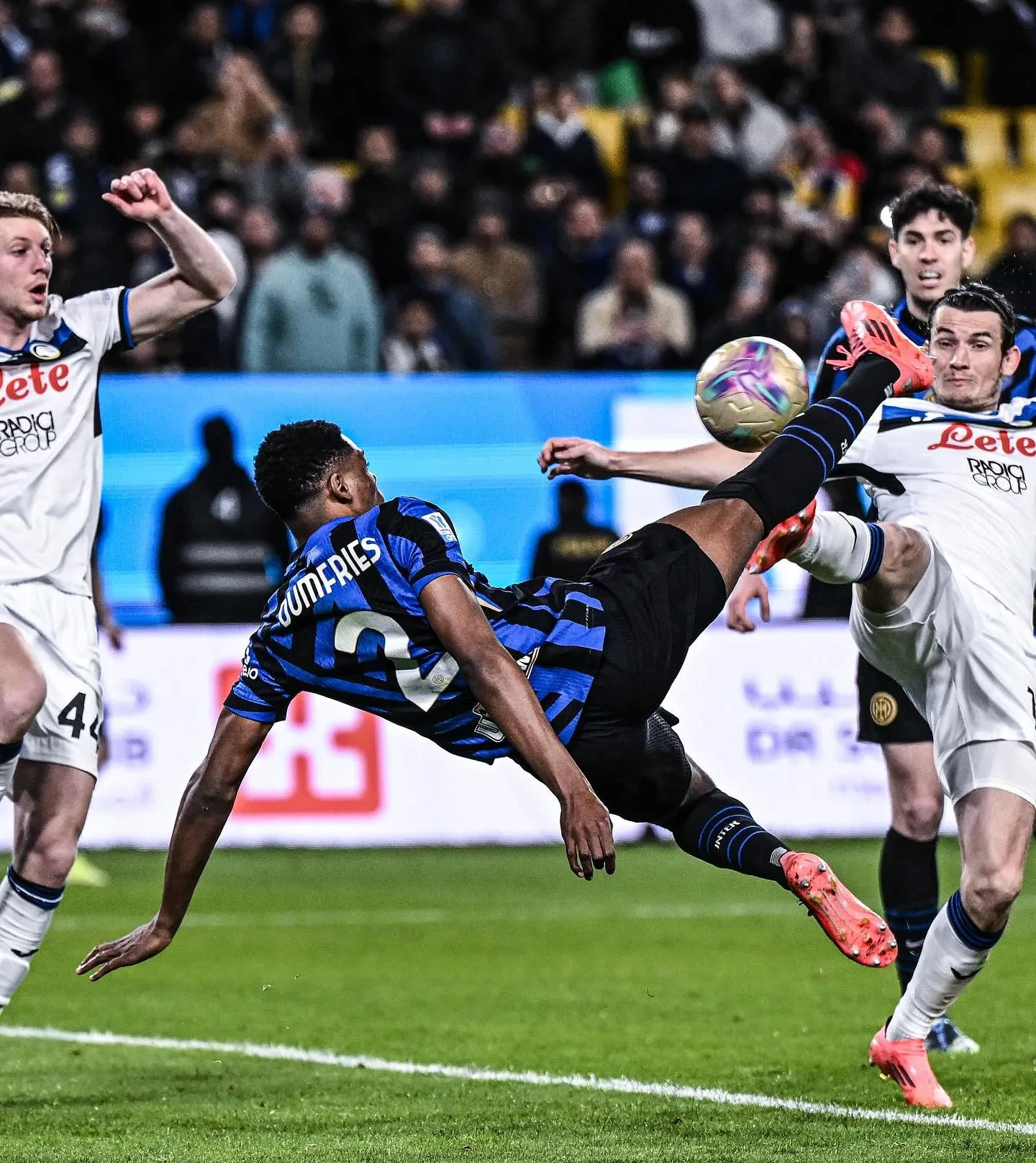 国际米兰客场击败亚特兰大，保持不败纪录