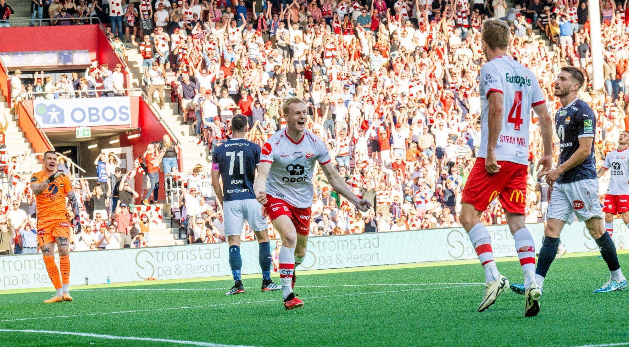 挪威队在比赛中表现优异,获得胜利 挪威队在比赛中表现优异,获得胜利