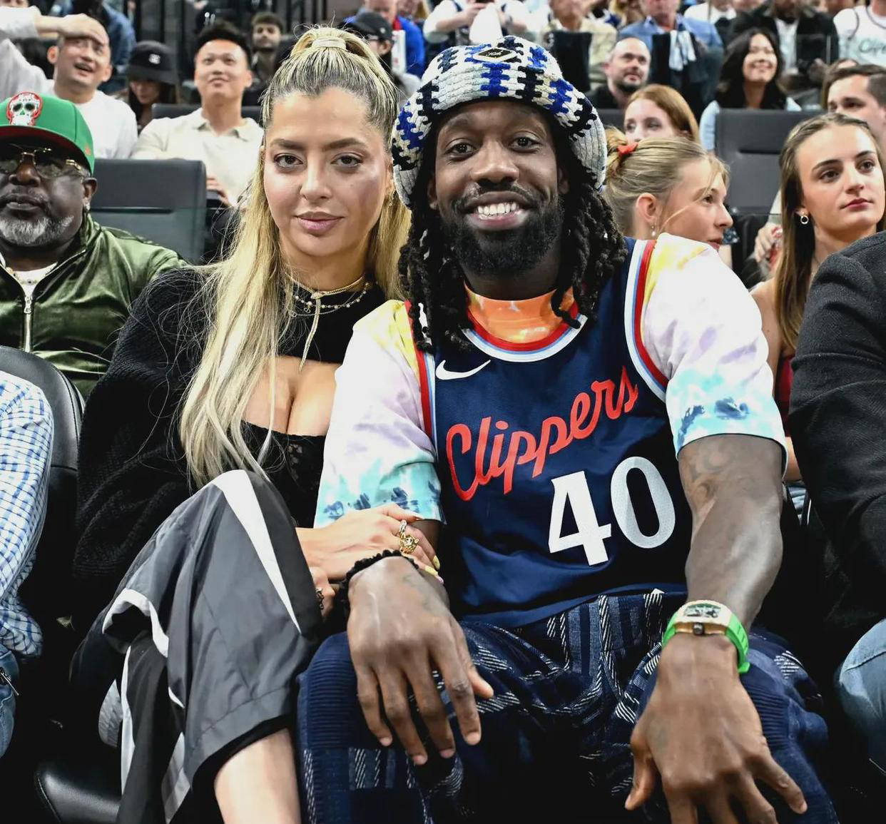 包含魔术逆转篮网，贝弗利关键制胜的词条