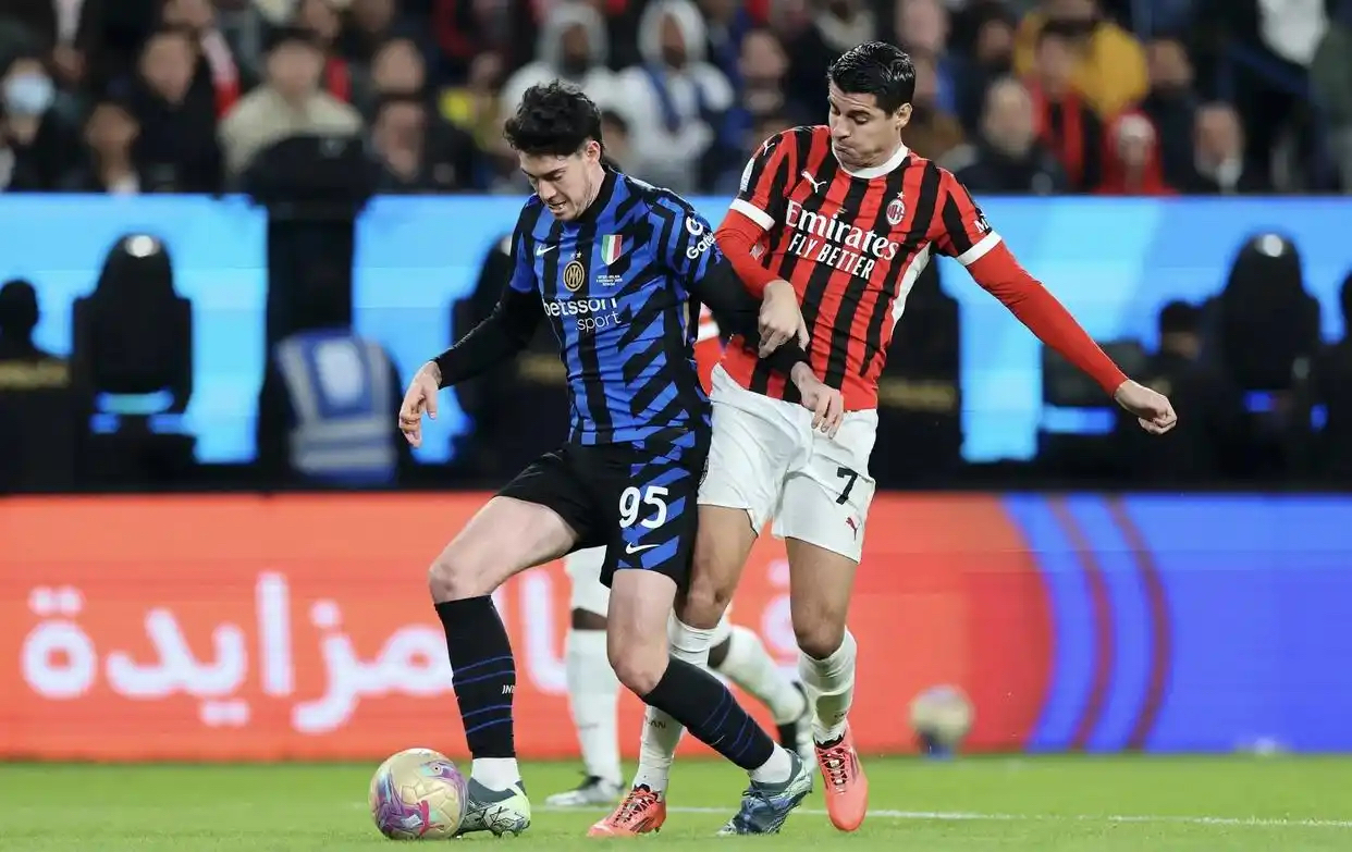 包含葡萄牙逆转AC米兰,乔瓦尼·雷纳送出助攻的词条 包含葡萄牙逆转AC米兰,乔瓦尼·雷纳送出助攻的词条