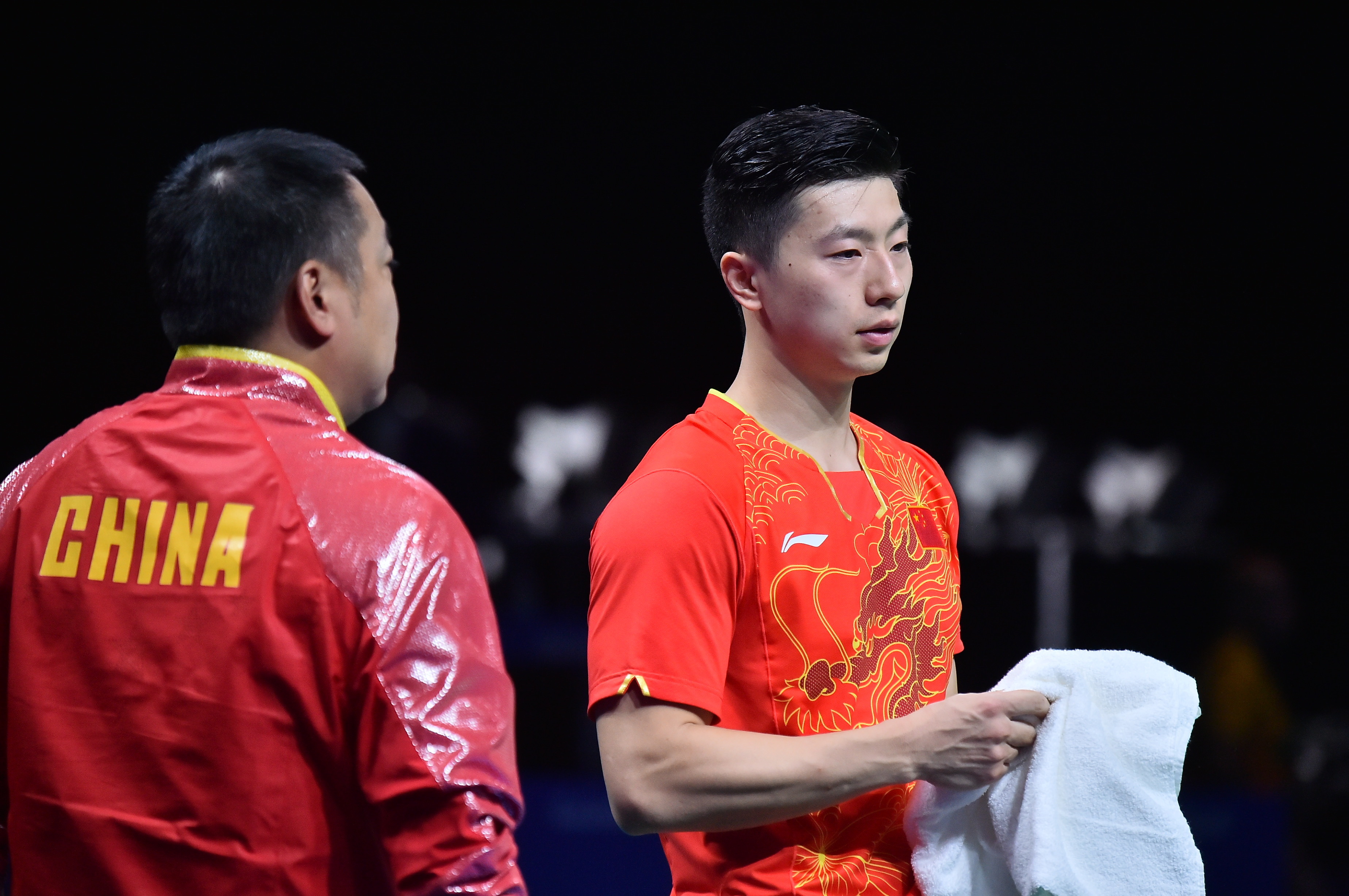 日本队险胜英格兰队,马龙刷新纪录 日本队险胜英格兰队,马龙刷新纪录