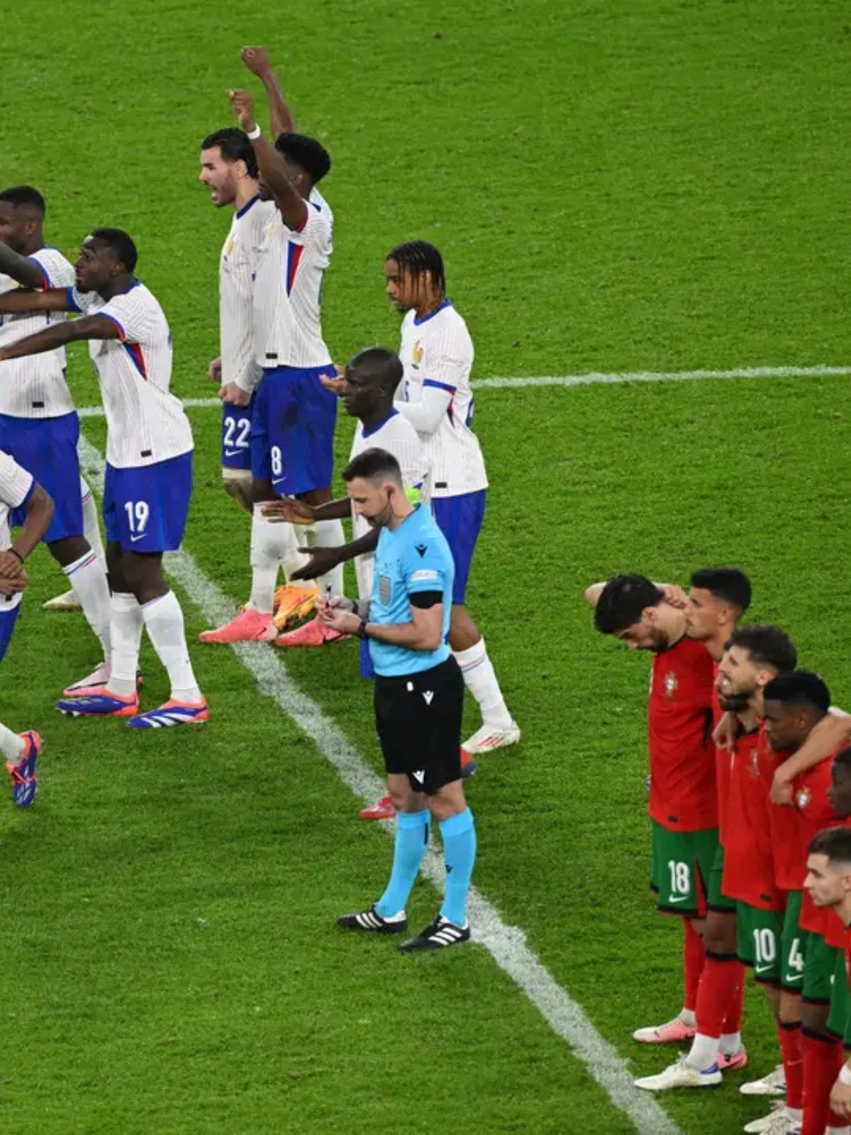 德国国家队遭遇失利无缘欧洲杯决赛