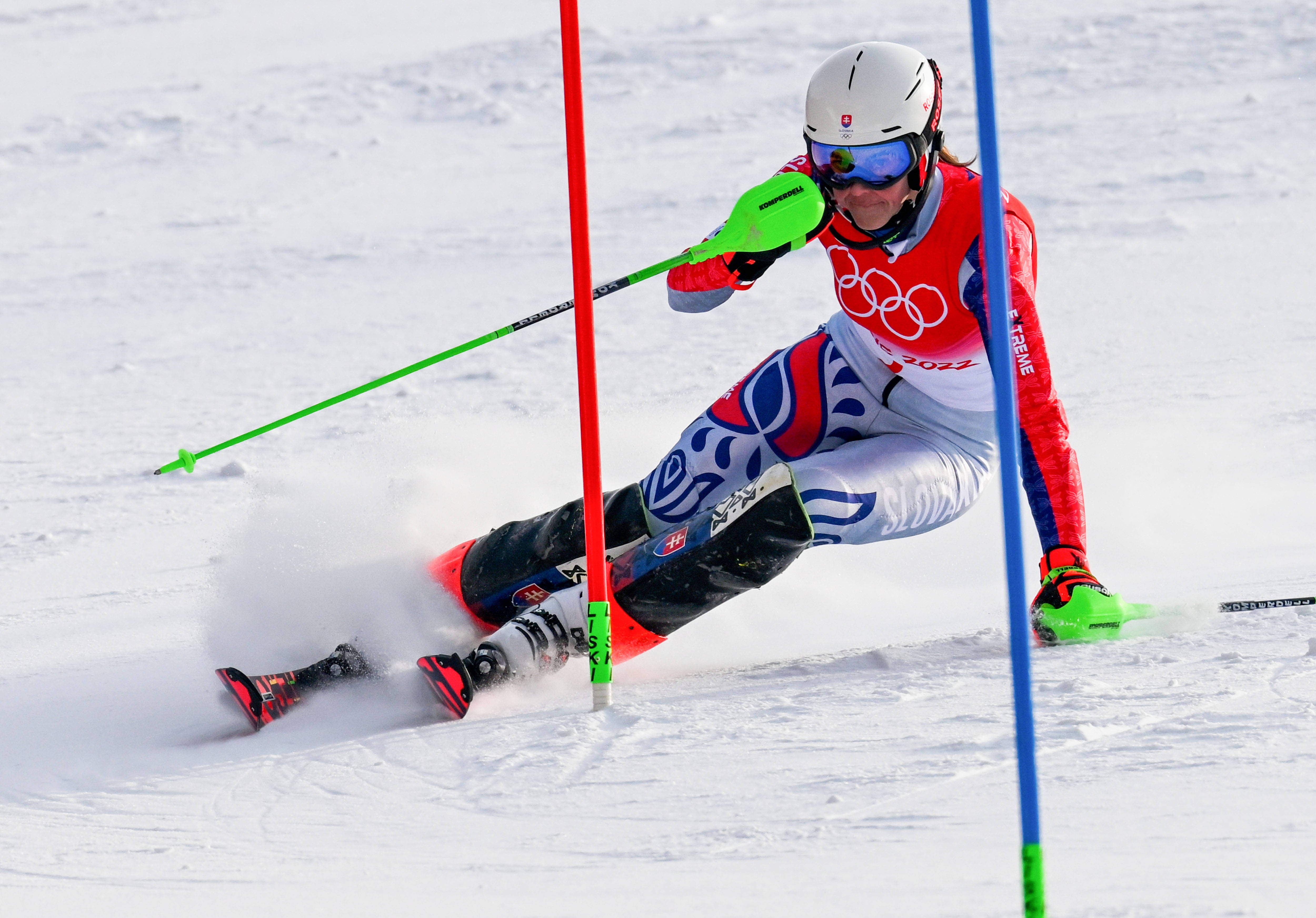 瑞典滑雪选手冲刺最后一刻夺冠