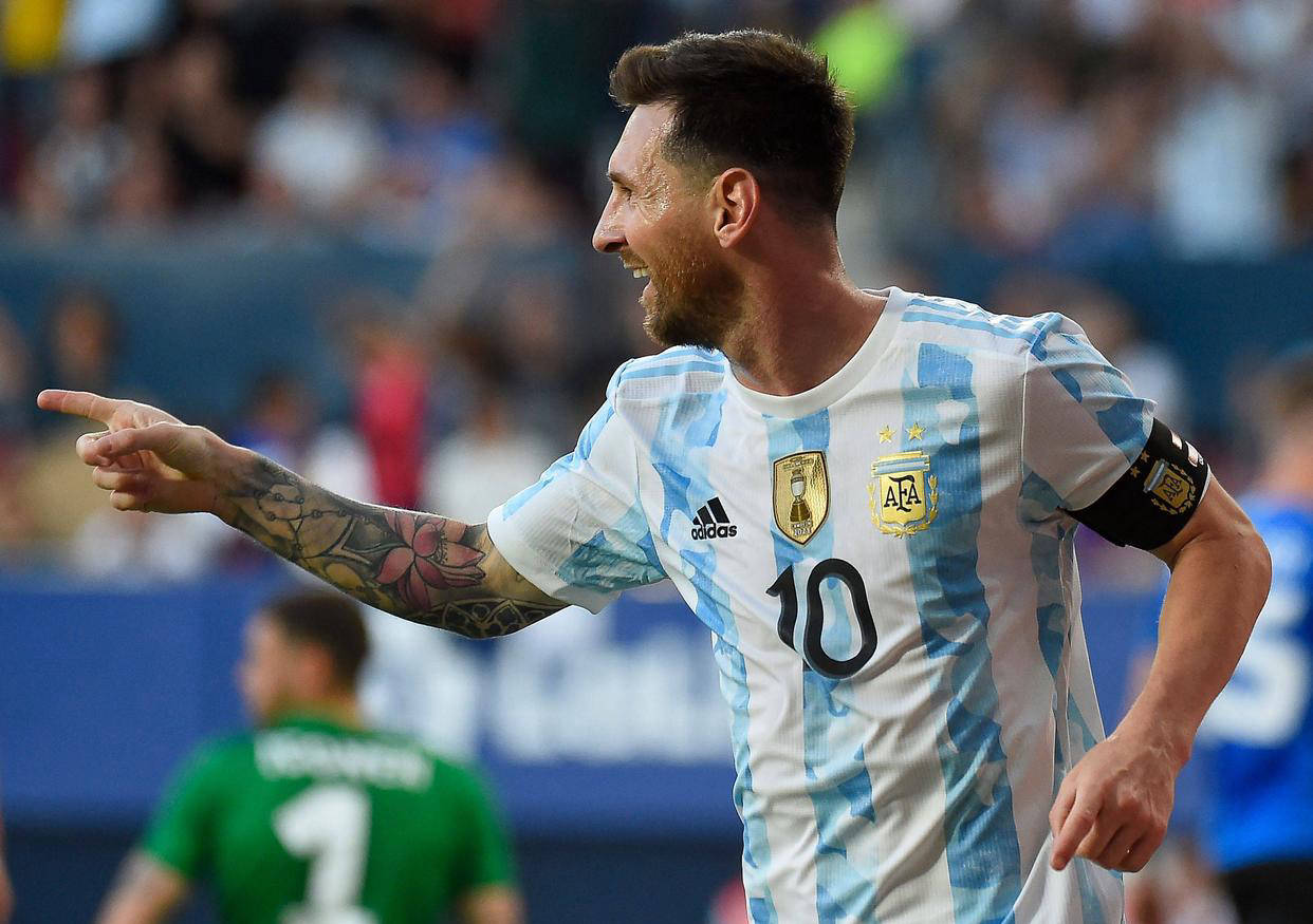 关于梅西领衔阿根廷国家队备战南美世预赛的信息