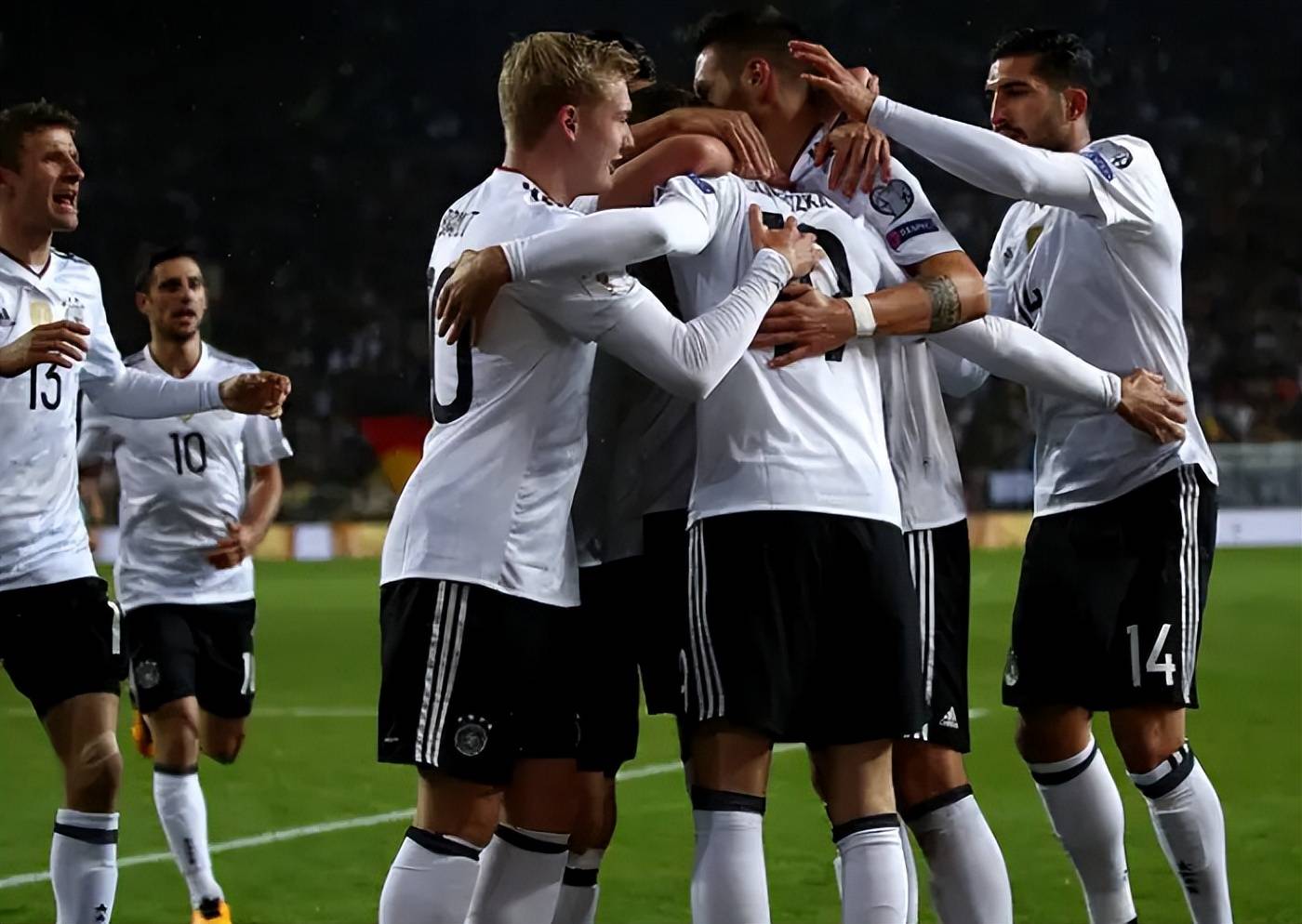 大国之间的足球对决引发全球关注