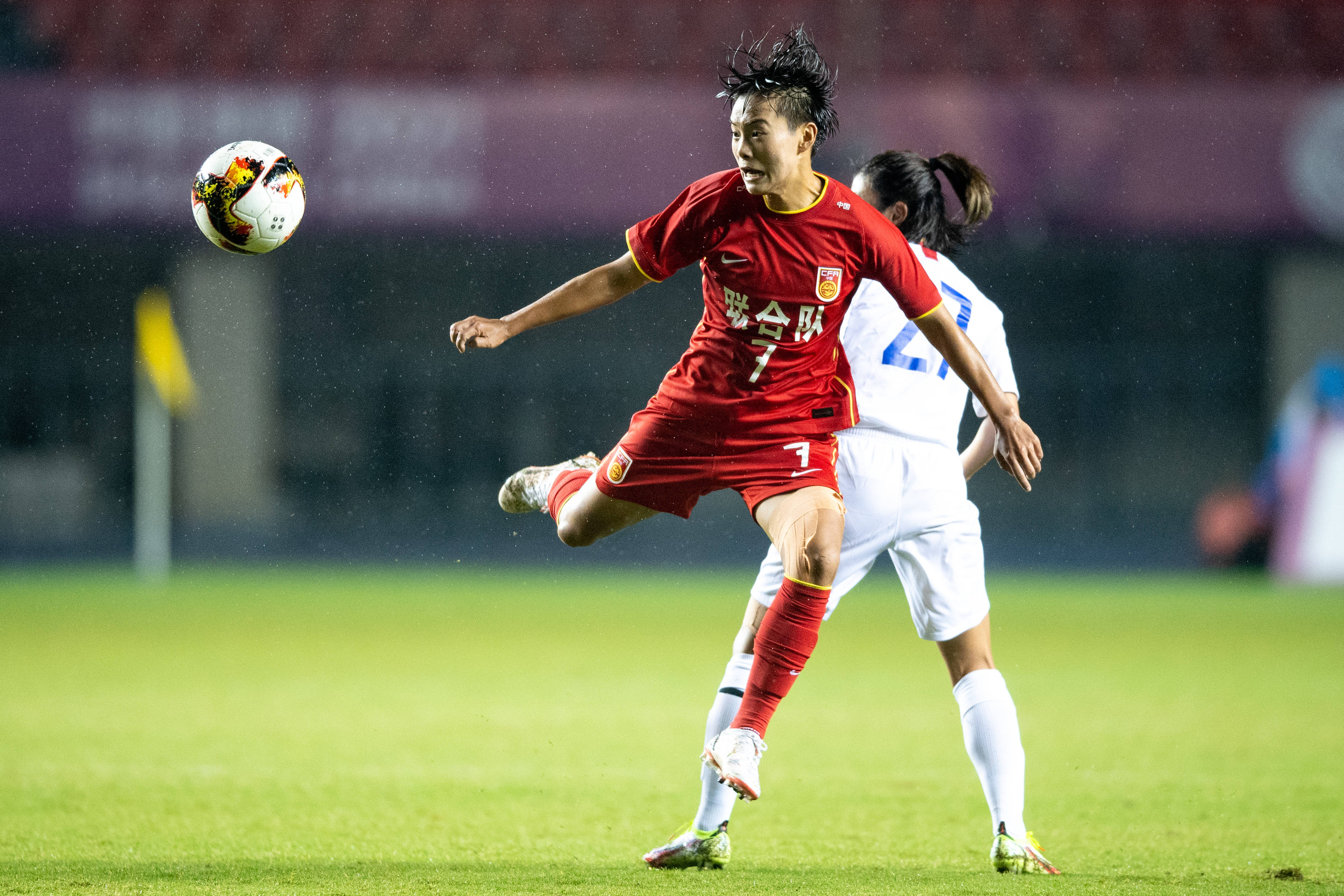 知名教练加盟女子足球队，风采依旧的简单介绍