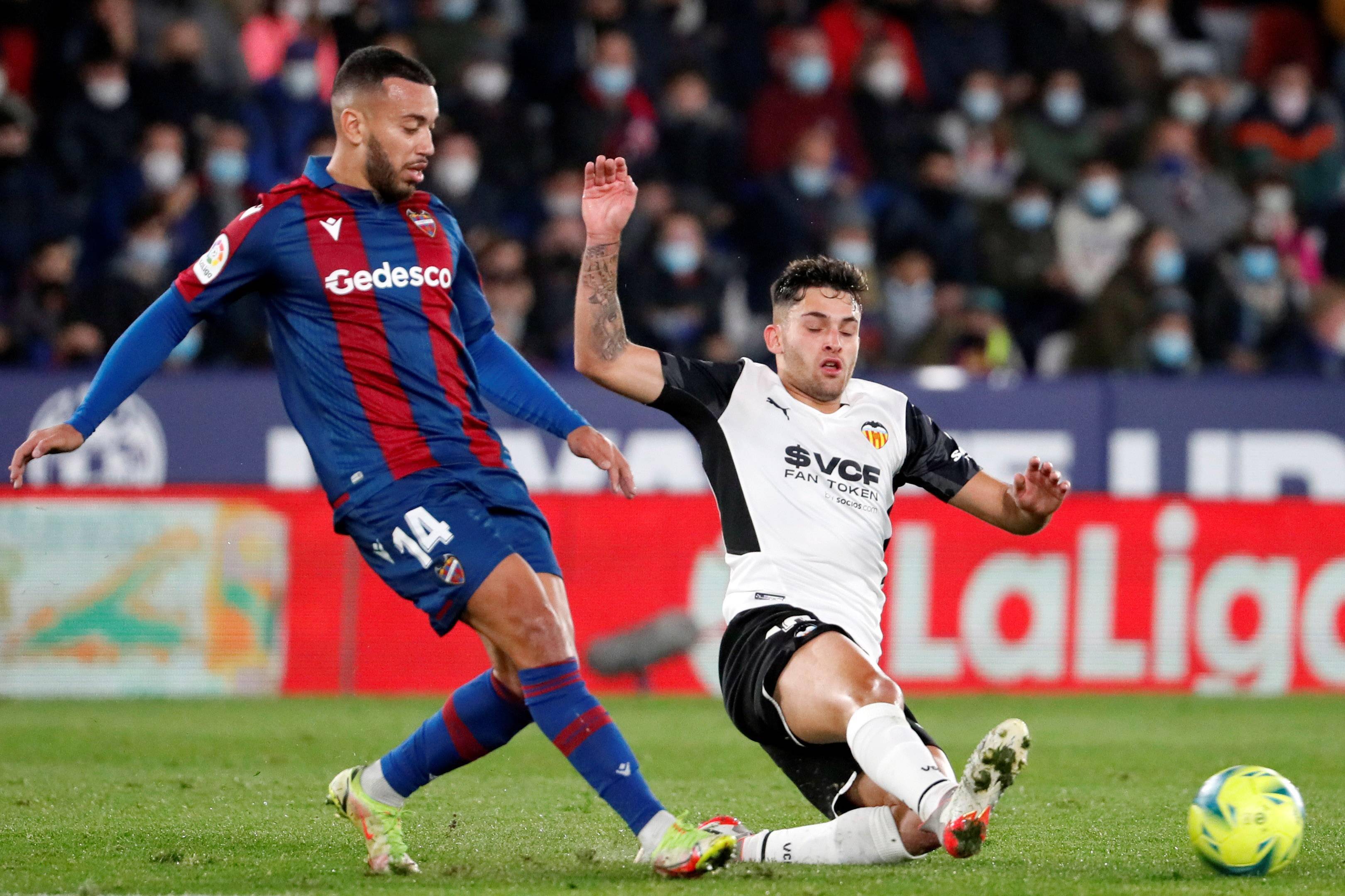 开云足球直播-门兴格拉德巴赫主场不敌柏林赫塔，遭遇两连败的简单介绍