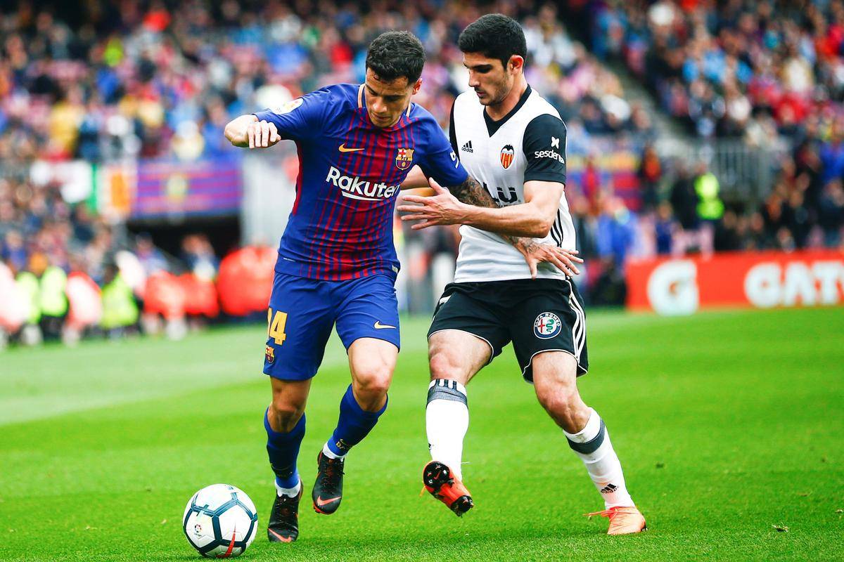 包含塞维利亚主场击败瓦伦西亚，迎来连胜的词条