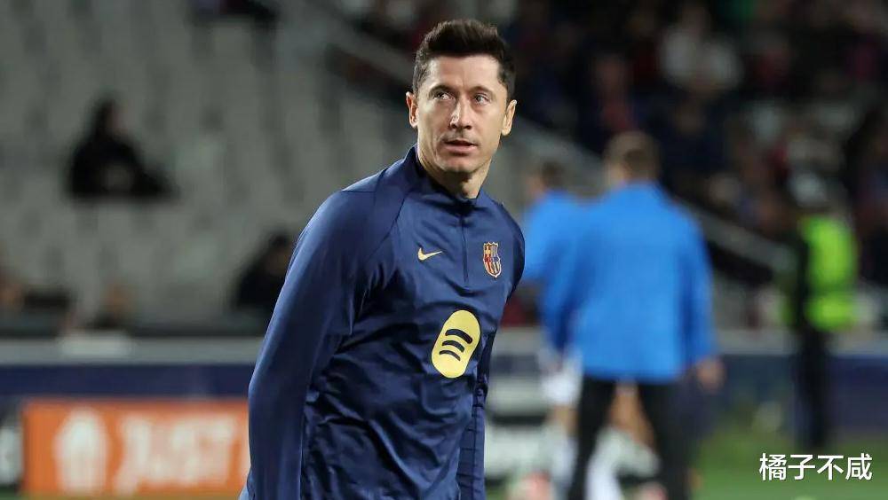 勒沃库森力克巴萨，莱万统治全场的简单介绍