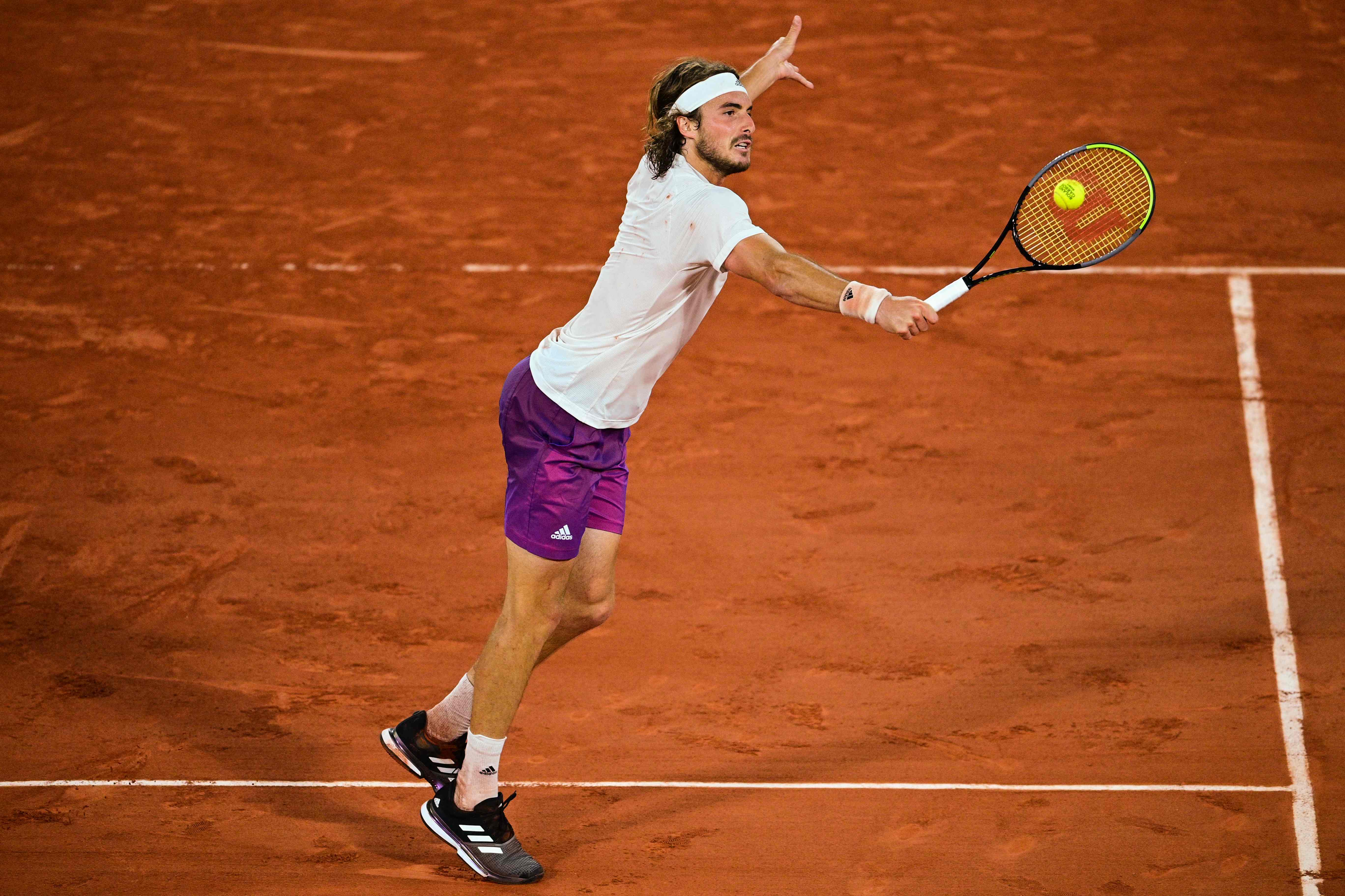 日本网球队绝杀英国网球队，西西帕斯高光表现的简单介绍