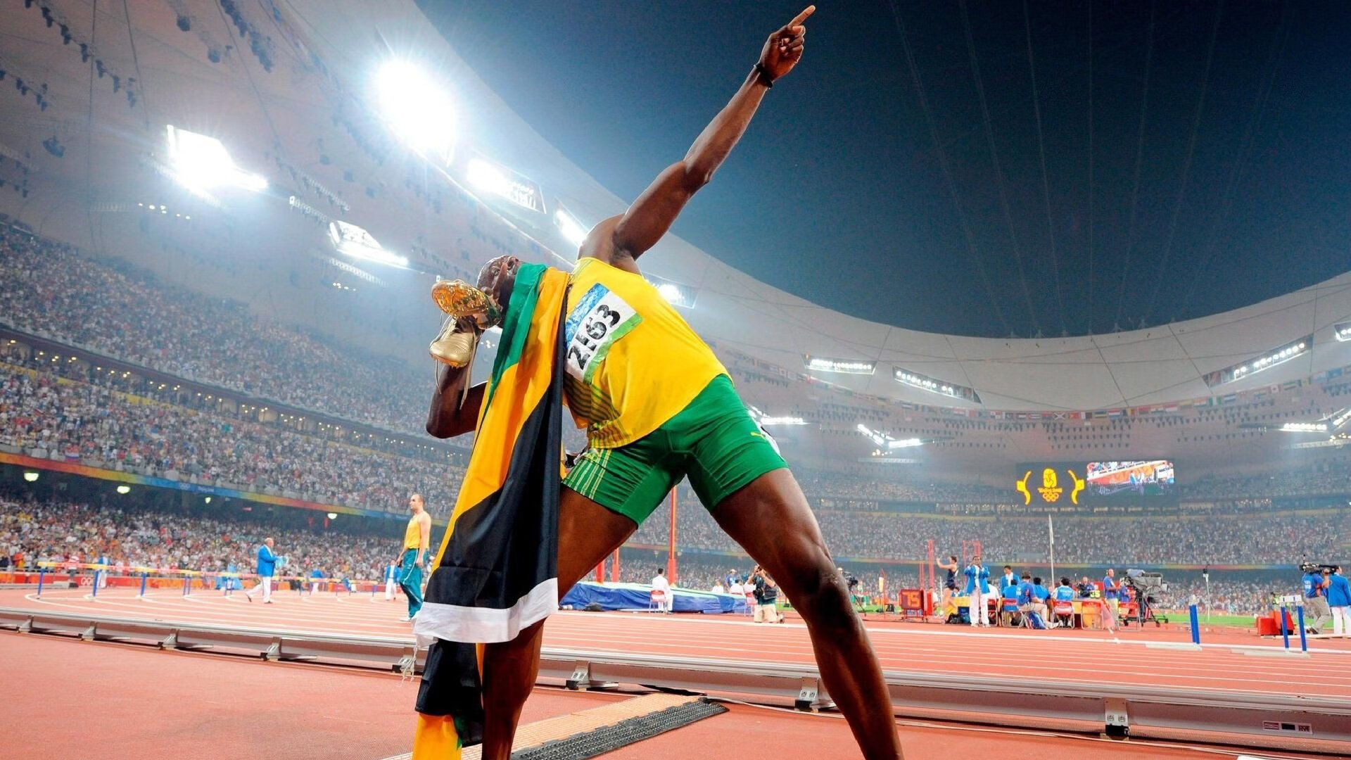 欧冠淘汰赛之夜,武切维奇的压制级表演